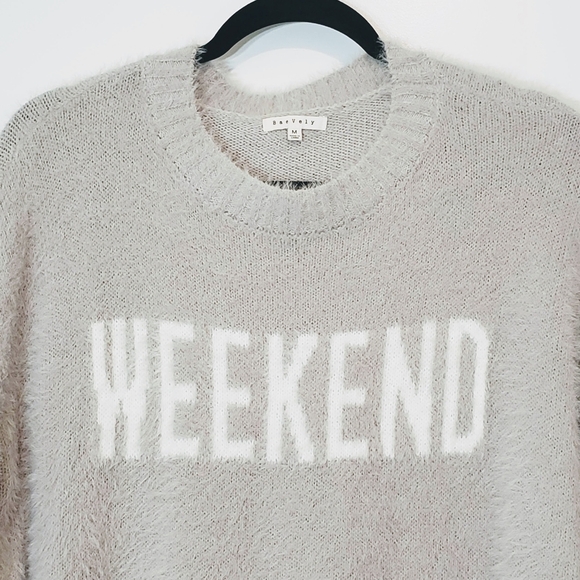 BaeVely Anthropologie Sweater Fuzzy Soft Stretchy WEEKEND Oversized Size Medium - Picture 2 of 12